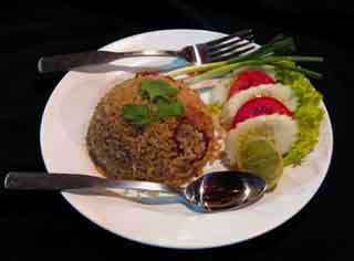 ข้าวผ้ด